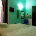 Rainbow 3* Napels