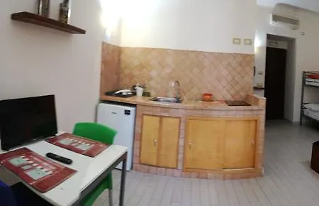 Rainbow Bed and Breakfast Νάπολη