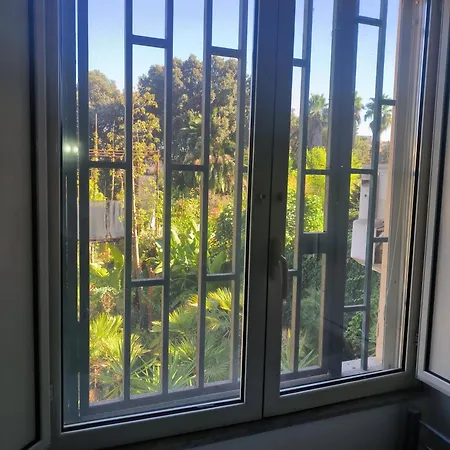 Bed & Breakfast Rainbow 4*